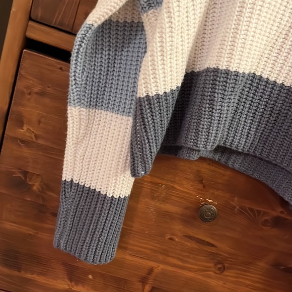 Moon & Madison Knit Sweater cropped - Picture 4 of 7